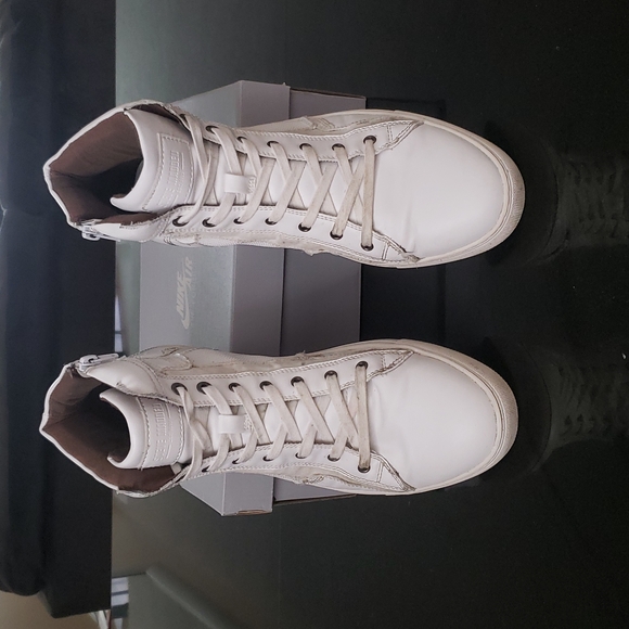 White sneaker High tops by Steve madden. - Picture 3 of 10